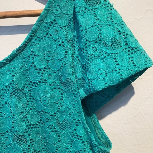 New Francesca’s Collection Emerald Green Lace Dress Size Medium - Picture 3 of 6
